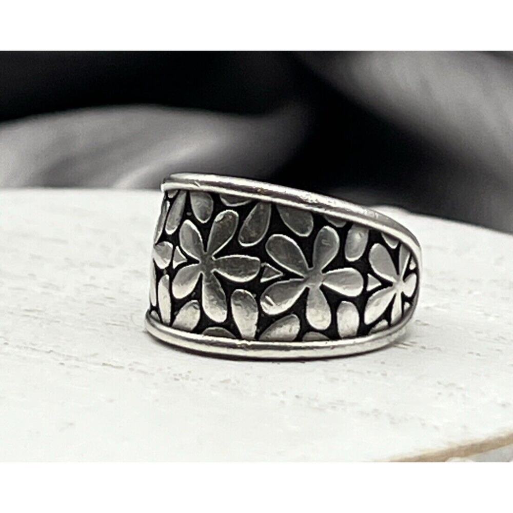 Retired James Avery Sterling Silver 925 Flower Wide Band Ring Size 6 - Picture 2 of 6